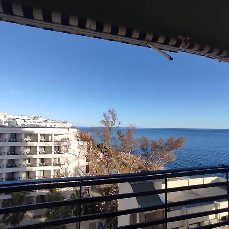 En Primera Linea De Playa B Centro De * マルベーリャ